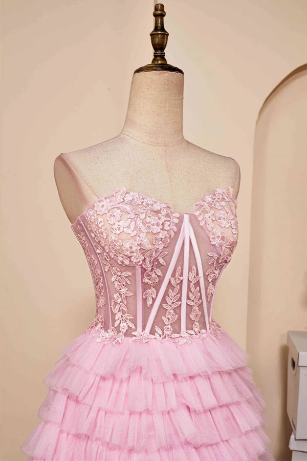 Vestido de fiesta rosa sin tirantes y con escote corazón en capas PD514