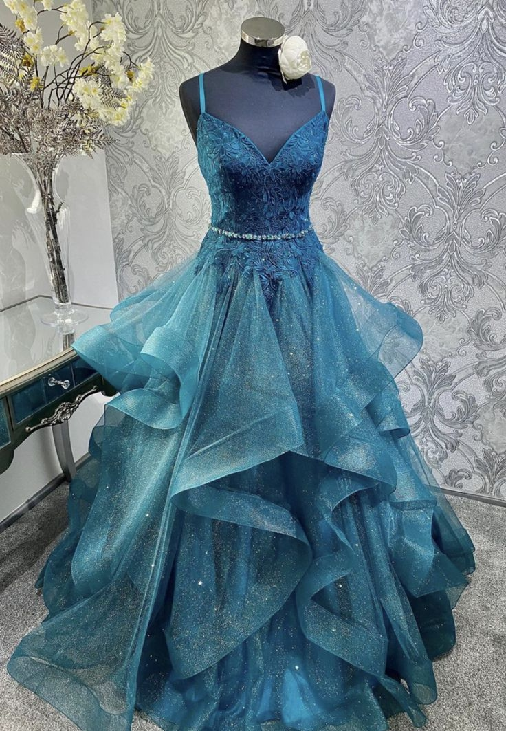 Glänzend Blau V-Ausschnitt Tüll Applikationen Pailletten Langes Ballkleid Spaghettiträger Abendkleid Y8051