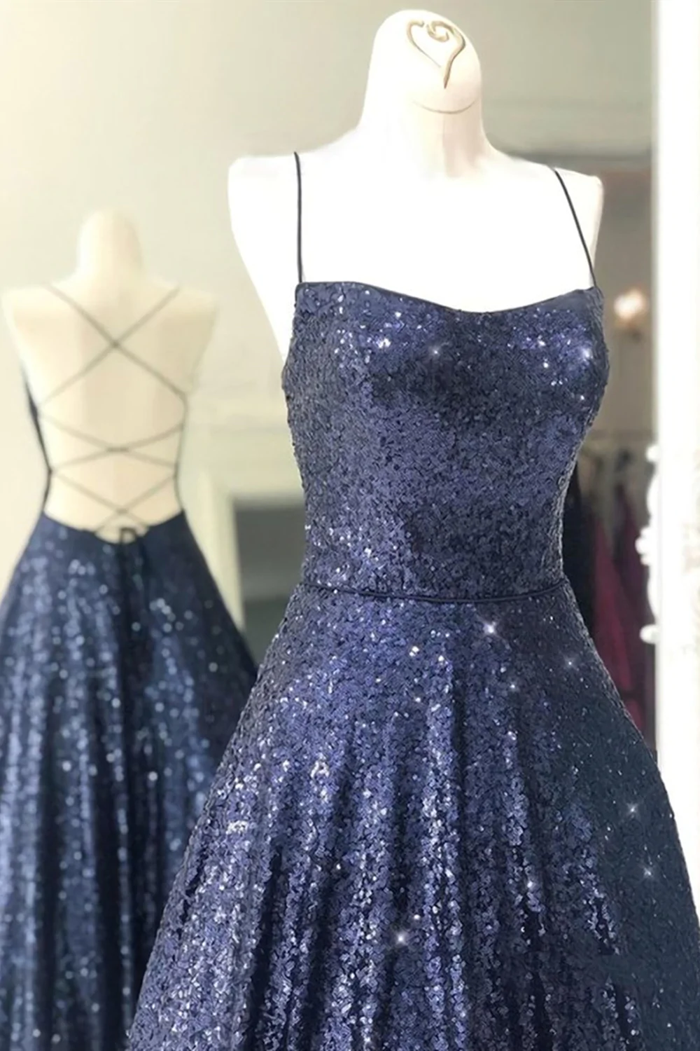 Glitzernde rückenfreie marineblaue lange Ballkleider, offene Rücken lange marineblaue formelle Abendkleider Y875
