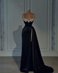 Wunderschönes schwarzes Abendkleid mit herzförmigem Ausschnitt und Trägern Y6666
