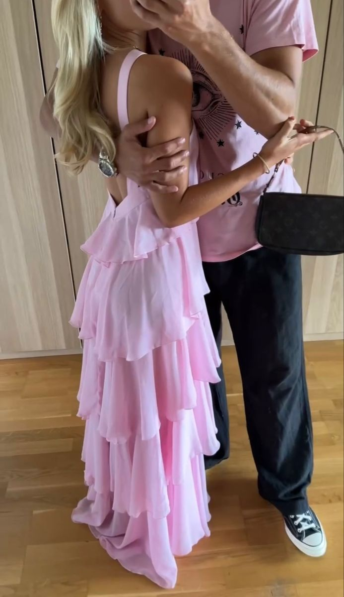 Rosa A-Linie Stufen-Ballkleid für Damen Rosa Rückenfreies Abendkleid Y4532