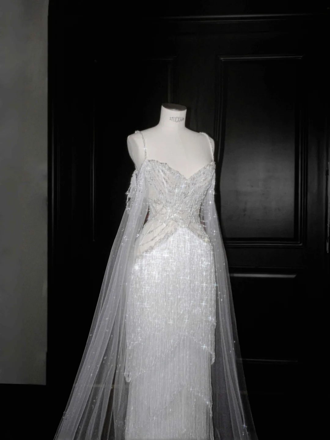Vestido de noche de lujo de tul blanco con cuentas de perlas y borlas, vestido de fiesta, vestido de novia con hombros descubiertos Y8662
