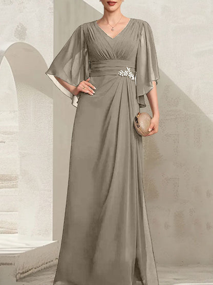 Etui-Linie/Säule V-Ausschnitt Bodenlang Chiffon Kleid für die Brautmutter mit Plissee Pailletten Perlenbesatz