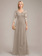 A-Linie V-Ausschnitt Bodenlanges Spitzen-Chiffon-Kleid für die Brautmutter mit kaskadierenden Rüschen und Pailletten 