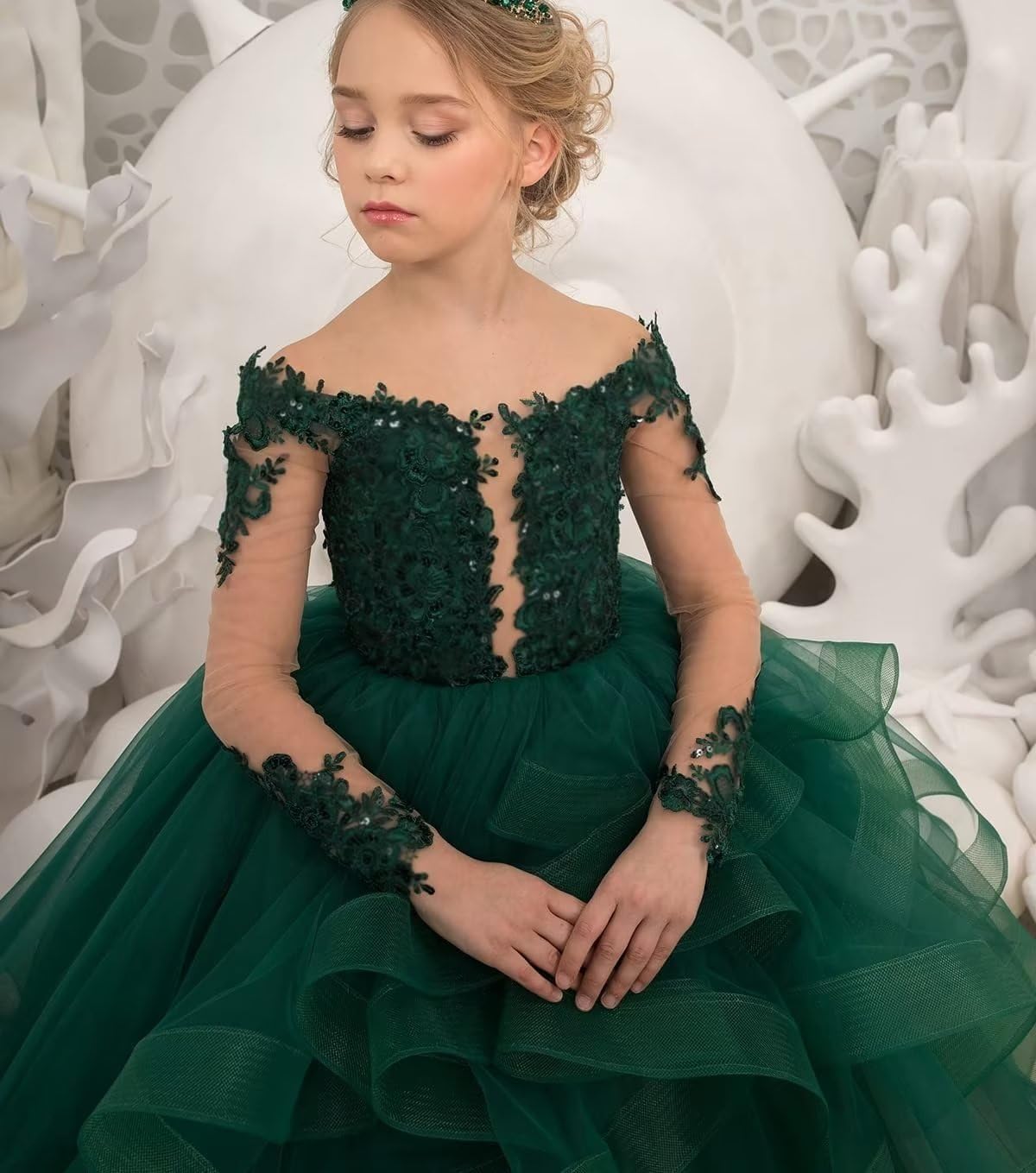 Gestuftes Tüllkleid für Blumenmädchen mit Spitzenapplikationen, Kleid für die Erstkommunion 