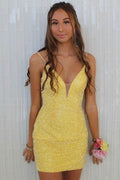 Enges gelbes kurzes Homecoming-Kleid mit Perlen SYH27