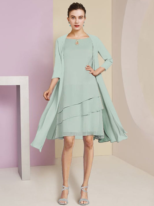 Vestidos de madre de la novia de corte A/princesa con escote joya y largo hasta la rodilla