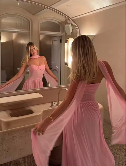 Vestido de noche largo de gasa con escote corazón en rosa Y8479