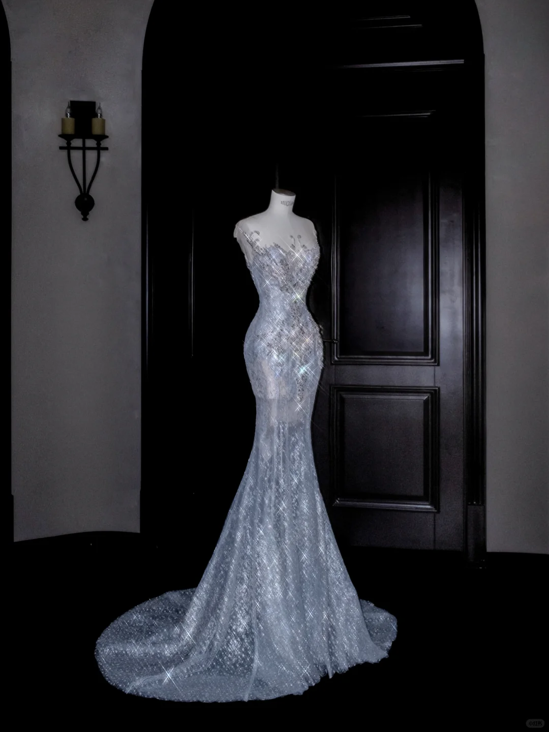 Hermoso vestido de noche de sirena con lentejuelas y cuentas de tul azul Y8690