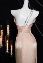 Hermoso vestido de noche rosa con un solo hombro Y8199