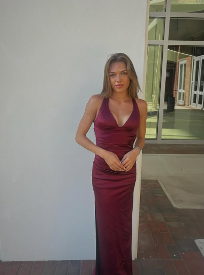 Vestido de noche de satén con espalda de tiras y encantador vestido formal Y2927