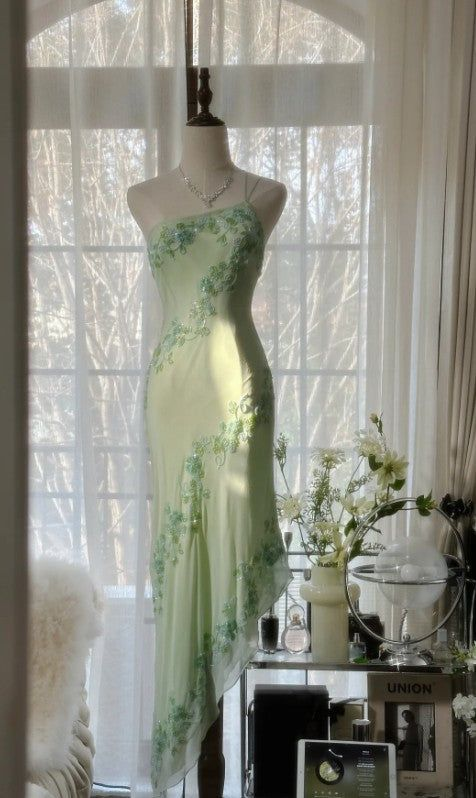 Elegante vestido de fiesta verde de gasa con un solo hombro y cuentas, vestido de noche estilo sirena Y8559