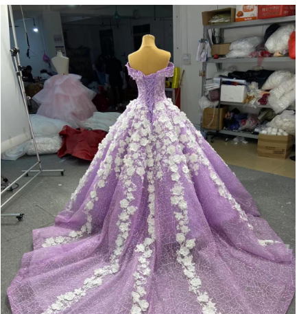 Vestido de quinceañera con flores 3D color lila y hombros descubiertos, lujoso vestido de baile Y906