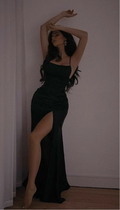 Vestido de noche sexy de sirena con tirantes finos negros y abertura Y7801