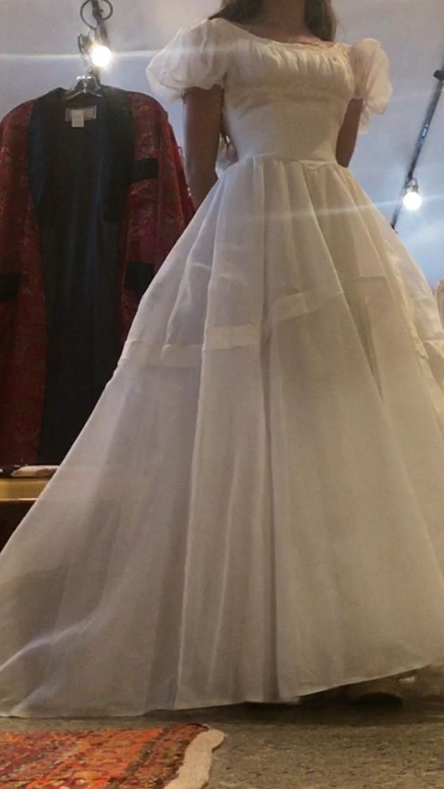 Vestido de novia vintage blanco de corte A, vestido princesa blanco con mangas abullonadas Y4717