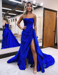 Sara | Königsblaues trägerloses A-Linien-Ballkleid mit Schlitz