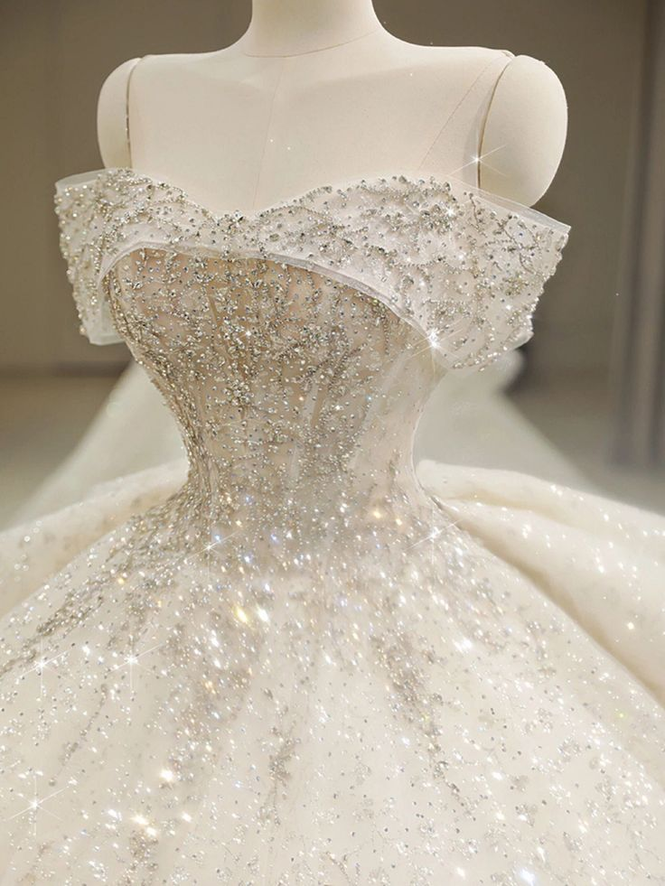Schulterfreie Brautkleider, großes Schleppkleid mit Prinzessinnenschwanz, rückenfreies weißes Brautkleid Y6868