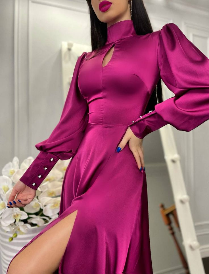 Vestido de noche largo con abertura y mangas abullonadas en forma de A Y7015