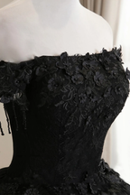 Schwarzes schulterfreies Tüll-Ballkleid mit Spitze Sweet 16 Kleid, schwarzes langes Abendkleid Y1143