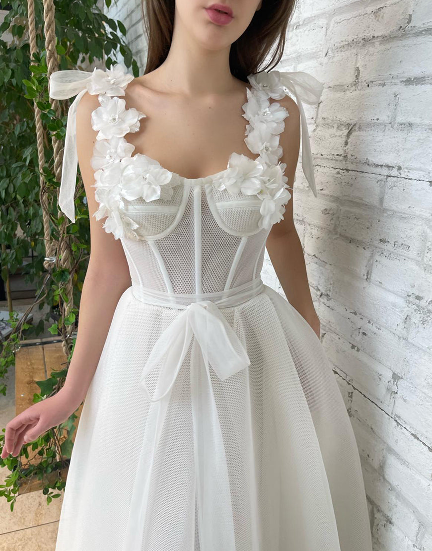 Allison | Weißes Homecoming-Kleid mit Blumen