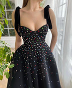 Kenzie | Juwelenbesetztes kosmisches Kleid