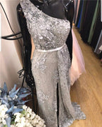 Weinrot Handgemachte Blumen Perlen Abendkleider One-Shoulder Sexy Luxus Abendkleider 2025 LA60901 