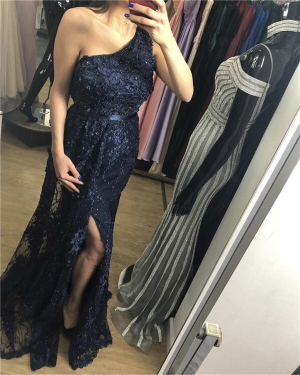 Weinrot Handgemachte Blumen Perlen Abendkleider One-Shoulder Sexy Luxus Abendkleider 2025 LA60901 