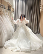 Vestido de novia elegante blanco con escote en V y mangas largas, vestido de novia blanco Y6348