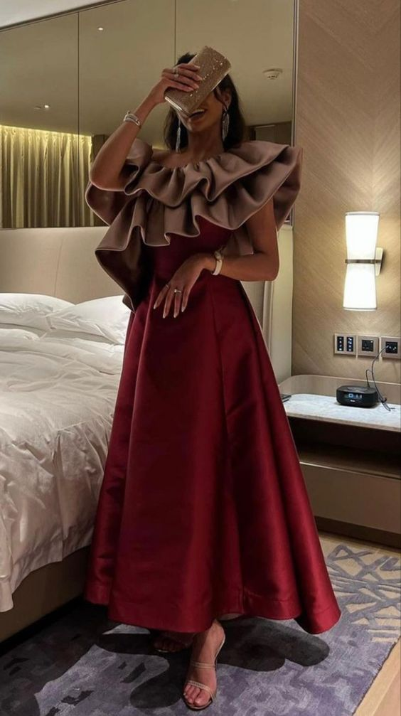 Schickes A-Linien-Abendkleid mit Rüschenausschnitt, trendiges Partykleid Y5862