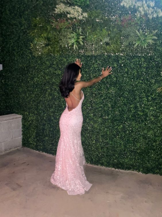 Vestido de noche romántico de sirena con encaje, sin mangas y espalda descubierta en rosa, con cola Y1490