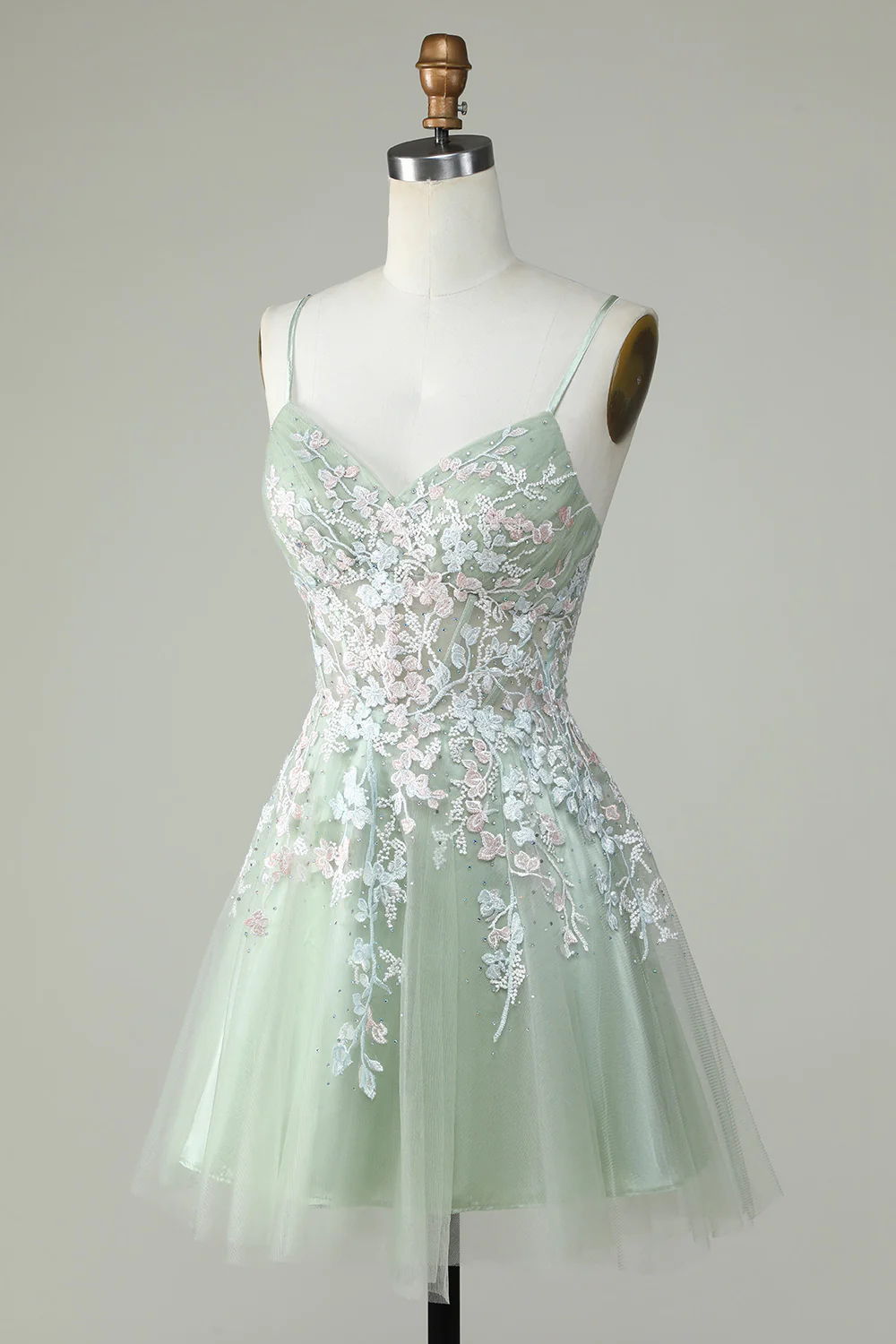 Vestido de fiesta con tirantes finos en color salvia polvoriento y espalda cruzada Y2925