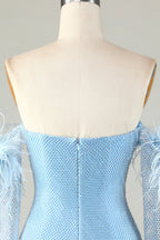 Vestido de fiesta corto azul ajustado con cuentas y mangas desmontables