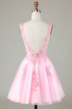 Lindo vestido de fiesta corto sin espalda con lentejuelas brillantes rosas y apliques