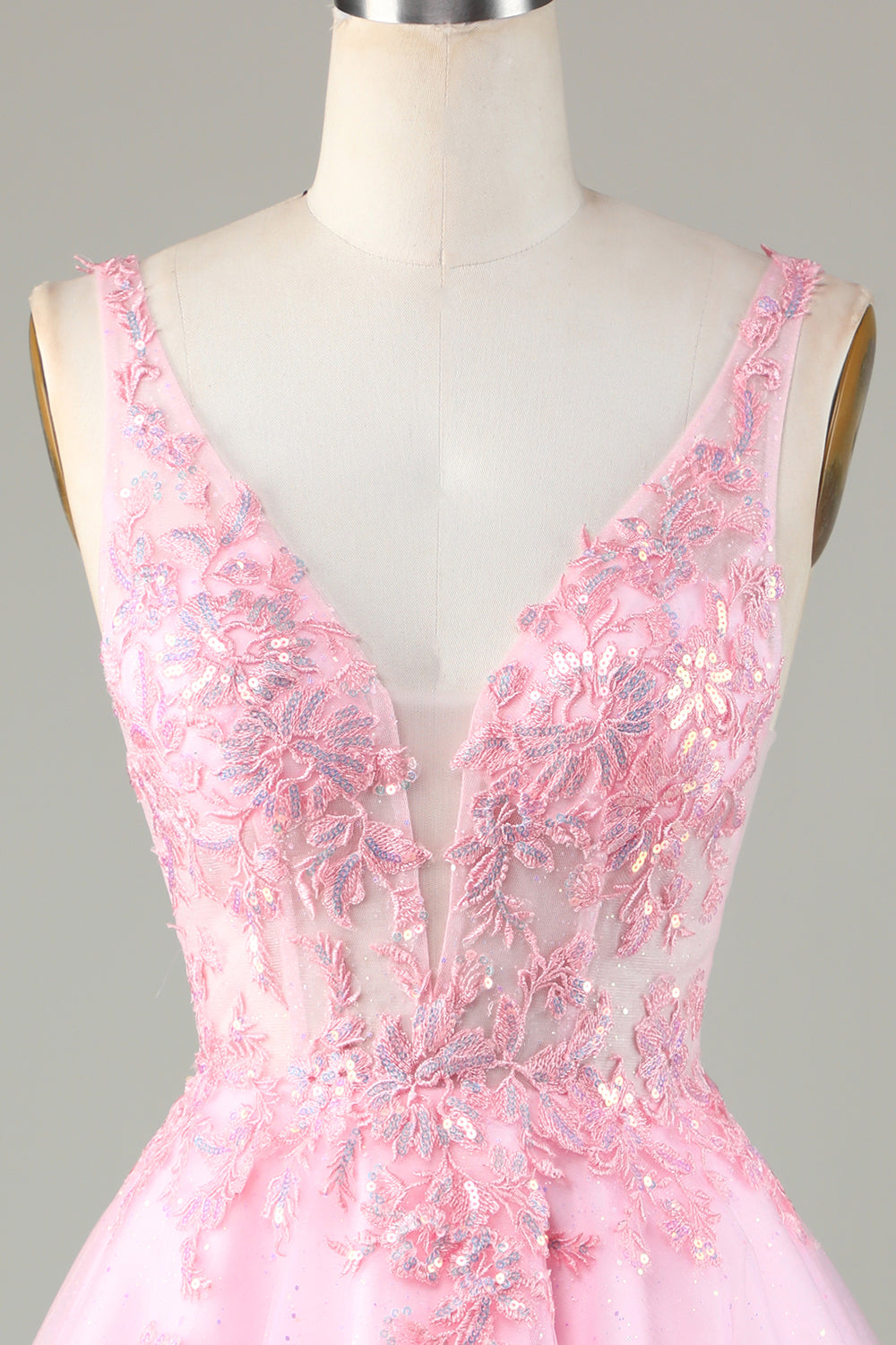Lindo vestido de fiesta corto sin espalda con lentejuelas brillantes rosas y apliques
