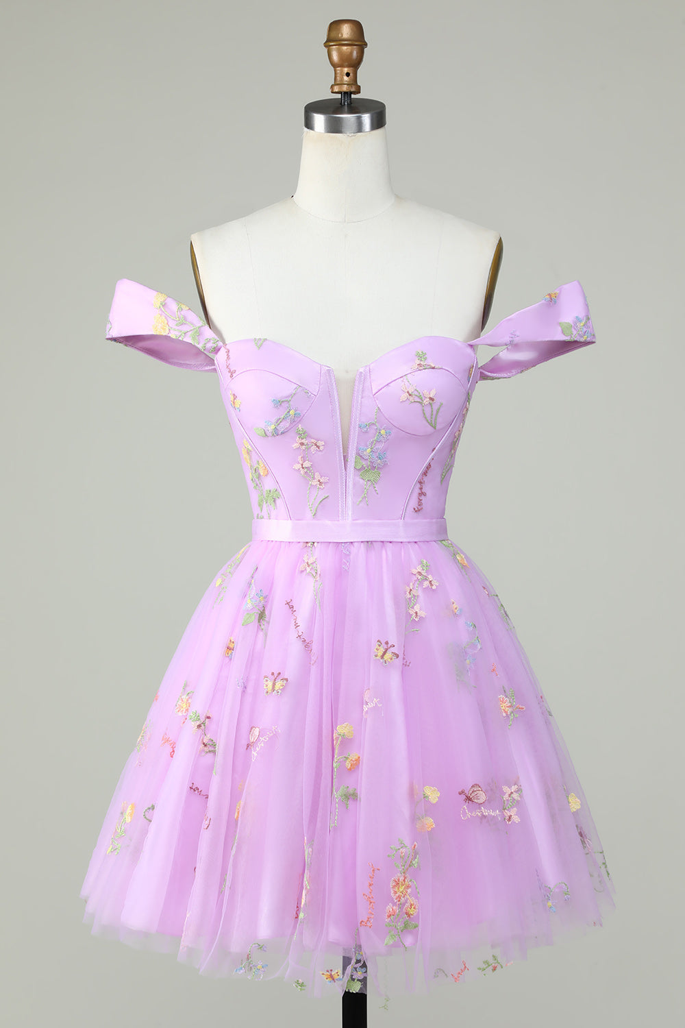 Lindo vestido de fiesta corto con escote en forma de A, en gris azulado y bordado