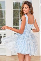 Vestido de fiesta con volantes, plisado, con hombros descubiertos y corte en A, estampado único y corsé.