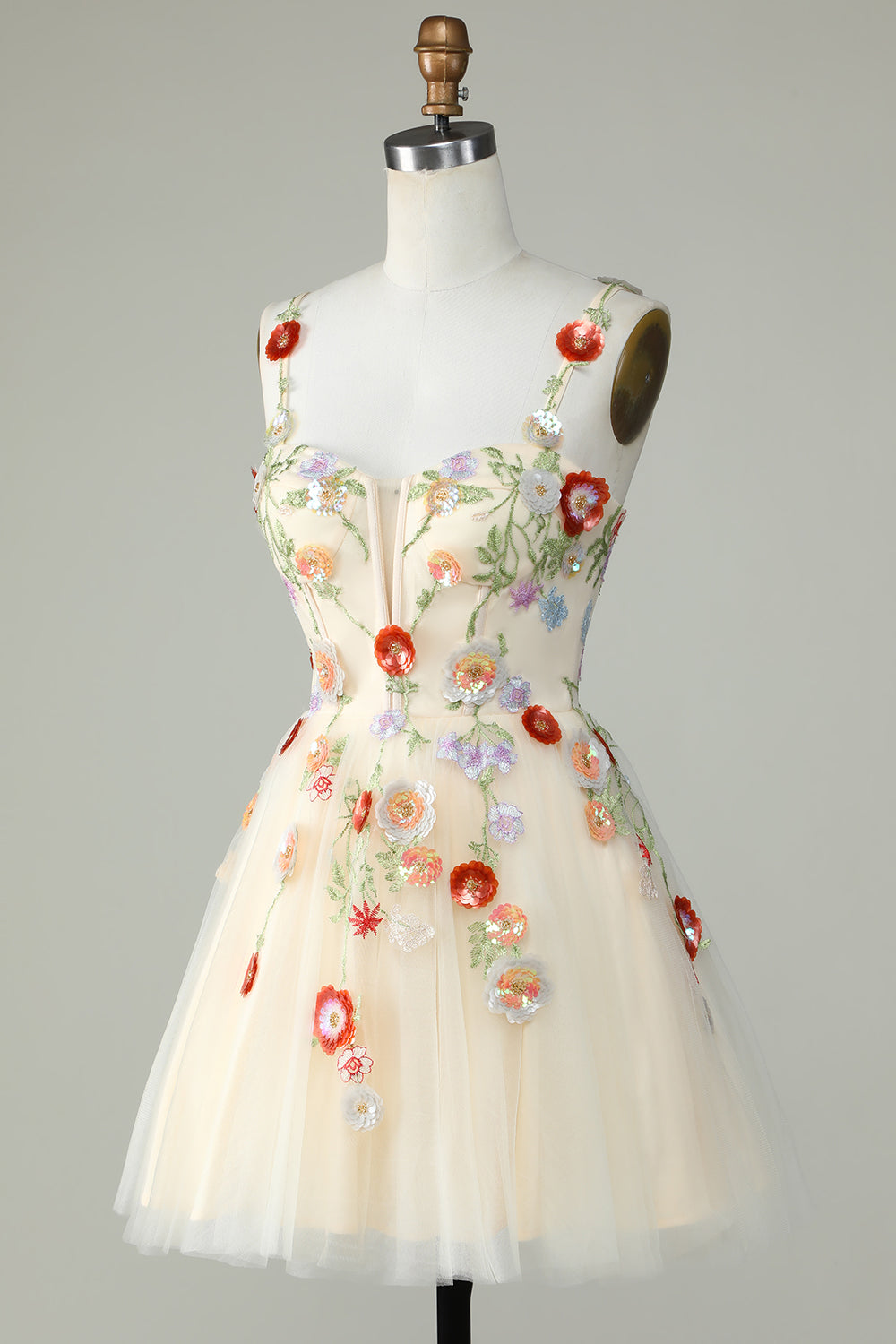 Vestido de fiesta negro de corte A con tirantes finos, lentejuelas y flores