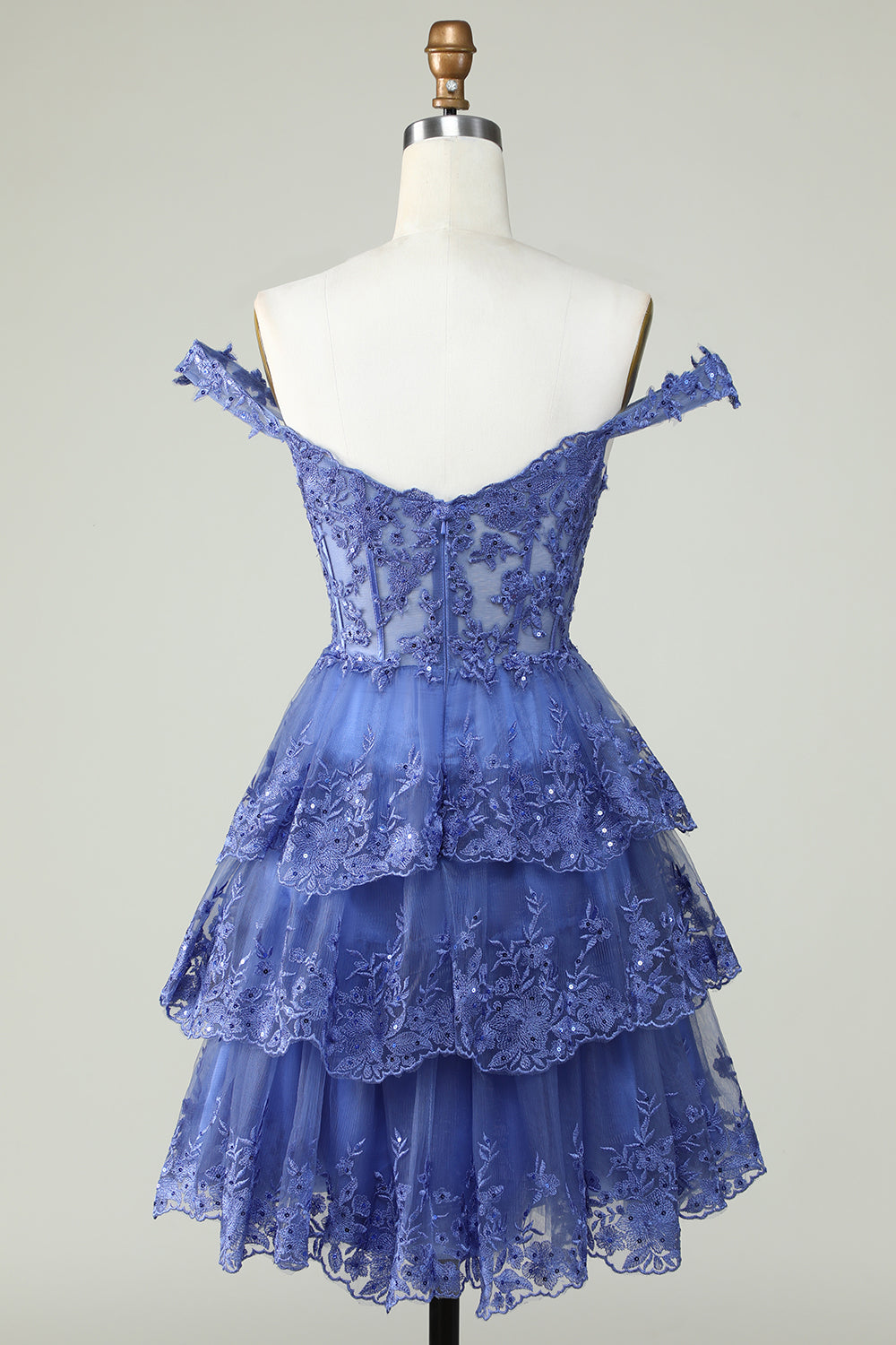 Hermoso vestido de fiesta azul oscuro corto con corsé en línea A y capas con encaje