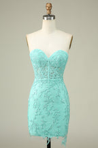 Figurbetontes, schwarzes, kurzes Homecoming-Kleid im Sweetheart-Korsett-Stil mit Applikationen