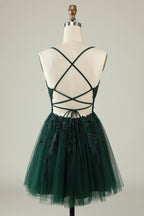 Vestido corto de fiesta con tirantes finos, corte A, color rubor y apliques
