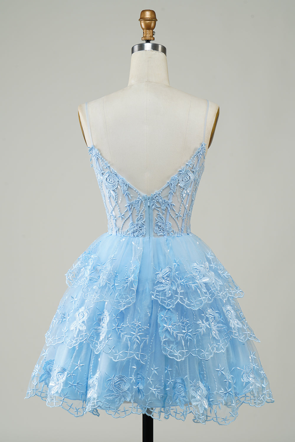 Lindo vestido negro de fiesta corto con corsé escalonado, lentejuelas brillantes y corte en A