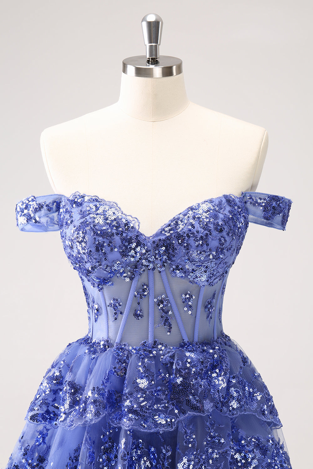 Vestido de fiesta corto azul oscuro brillante con hombros descubiertos, corsé, capas y lentejuelas