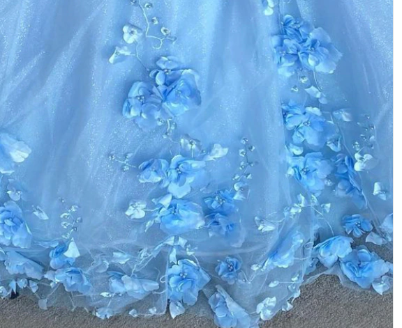 Vestido de fiesta elegante de tul con flores azules S26907