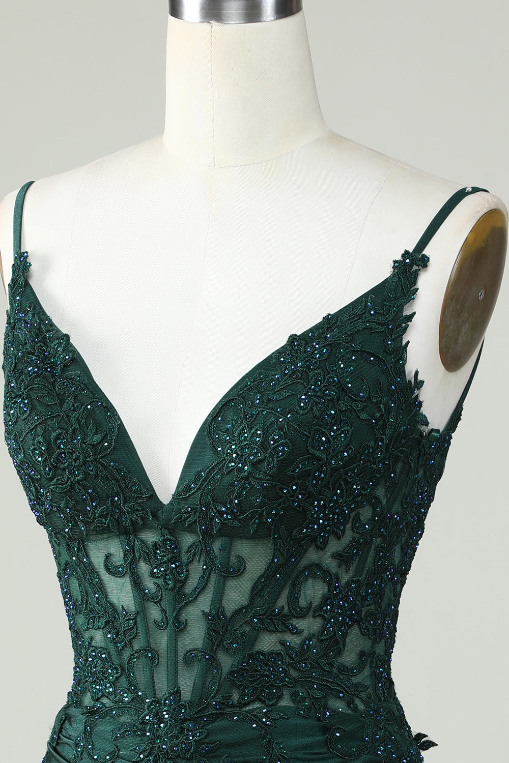 Figurbetontes dunkelgrünes Homecoming-Kleid mit Spaghettiträgern und Korsett und Perlen