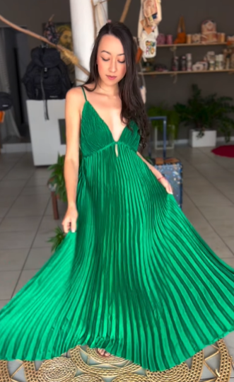 Vestido de fiesta verde con tirantes finos, plisado y escote en V, corte A, Y7958