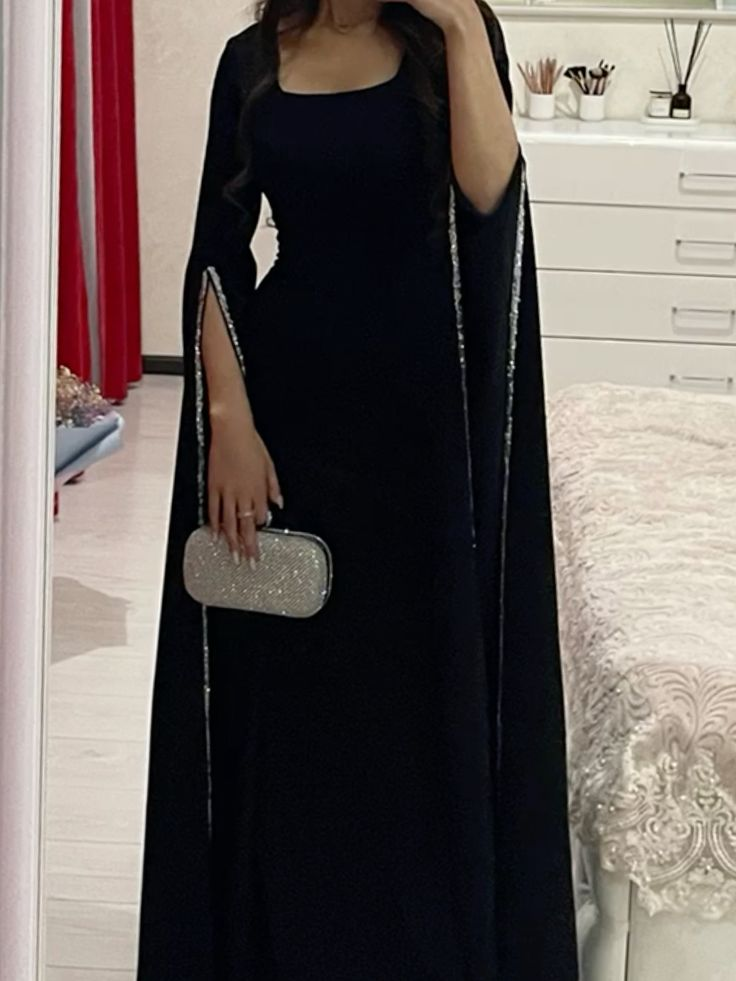 Charmantes schwarzes Ballkleid mit langen Ärmeln Schwarzes Abendkleid Y7089
