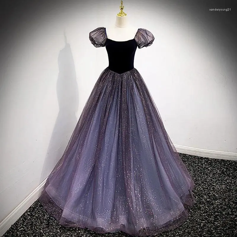 Lila Tüll Kurzarm Abendkleid Süßes A-Linie Abendkleid Y4291