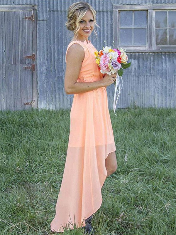 Vestidos de dama de honor elegantes de gasa asimétricos con escote redondo y sin mangas en forma de A
