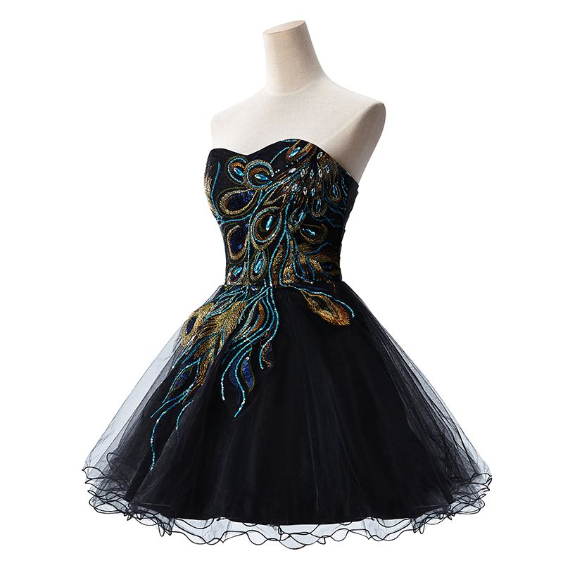 A-Linien-Ballkleid aus Tüll mit Stickereien und Trägern