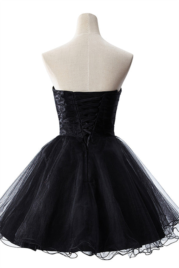 A-Linien-Ballkleid aus Tüll mit Stickereien und Trägern
